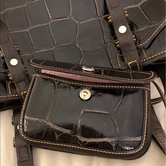 ❌SOLD❌  Dooney & Bourke Satchel ⭐️ - Picture 3 of 8